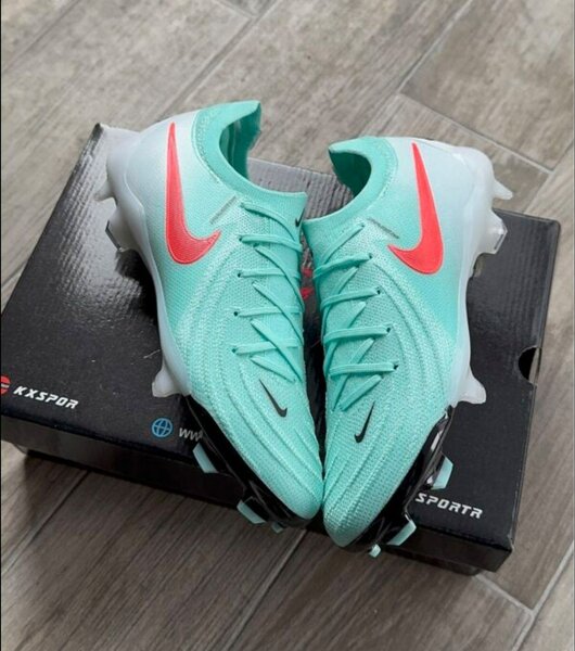 Chaussures de football Nike