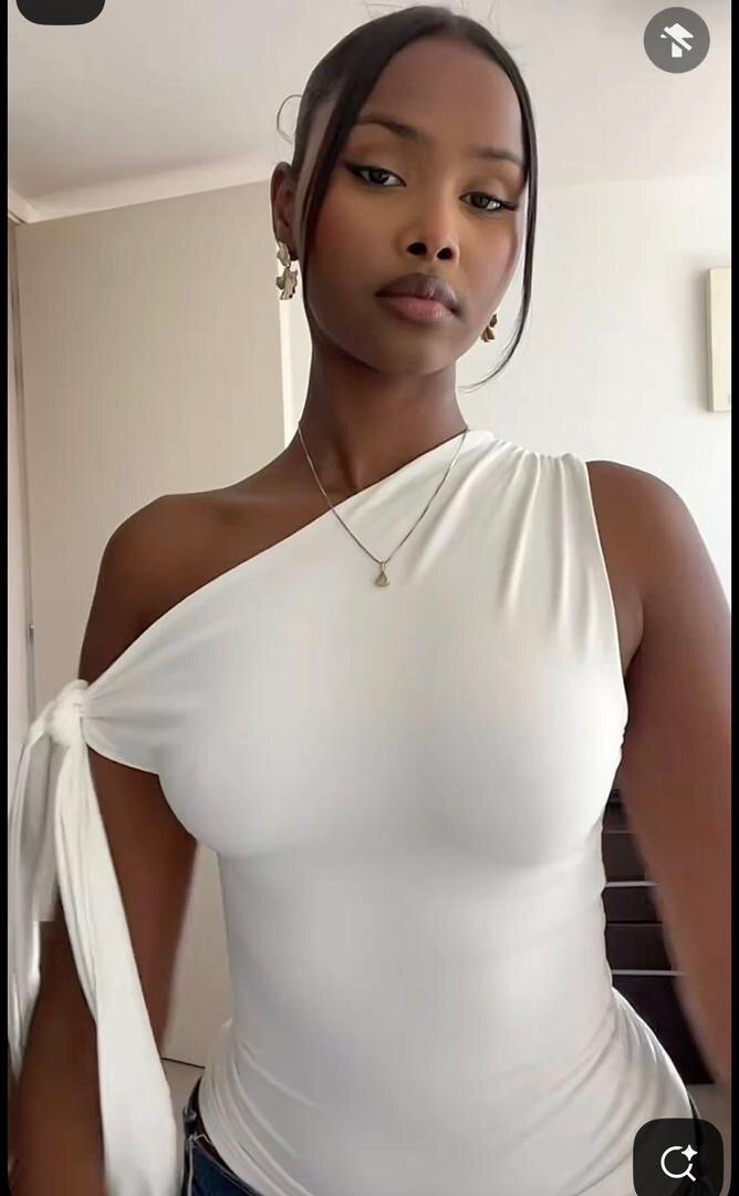 Top asymétrique élégant