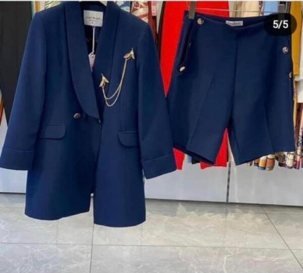 Blazer et Short Élégants