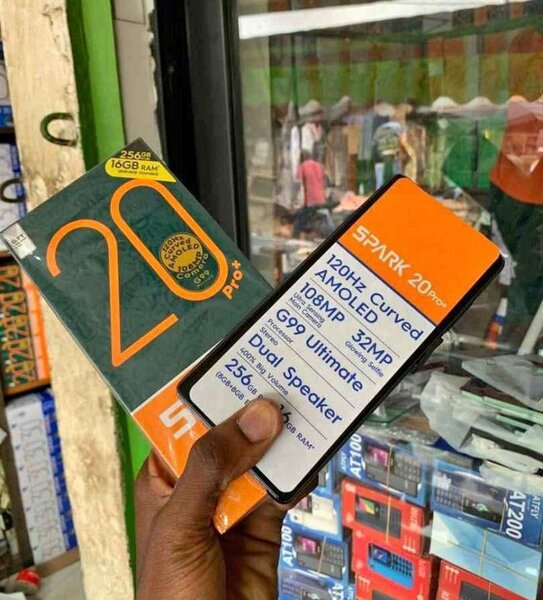Smartphone Spark 20 Pro+