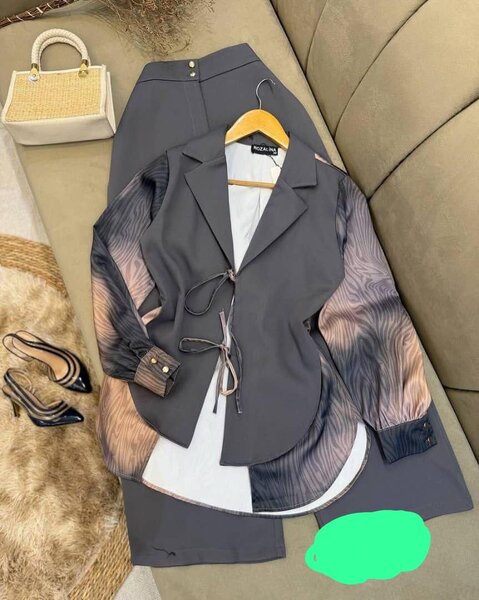 Ensemble tailleur élégant femme