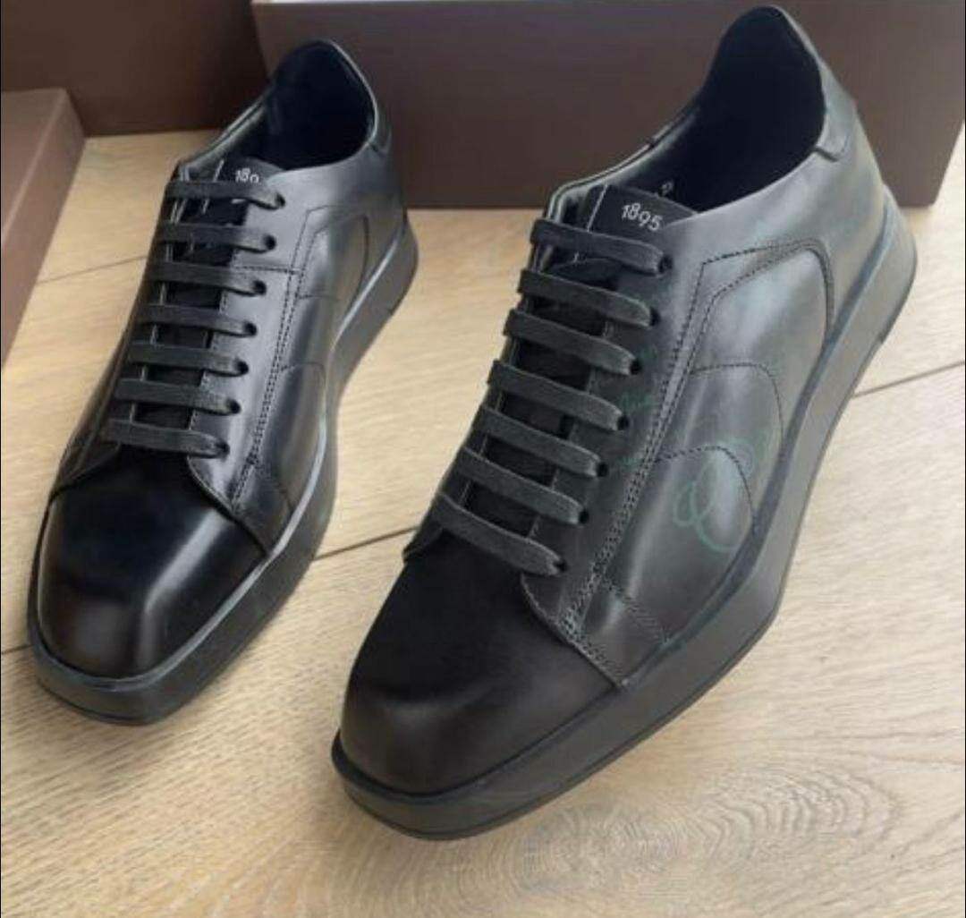Sneakers en cuir noir élégantes