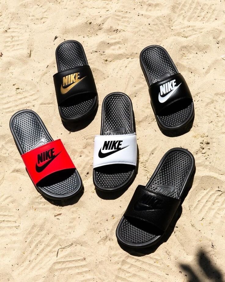 Claquettes Nike Benassi