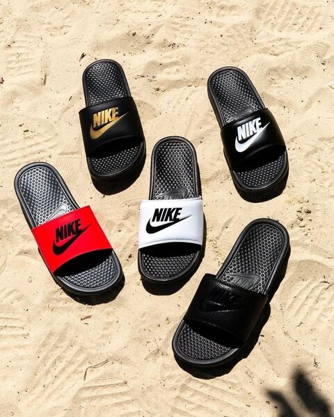 Claquettes Nike Benassi