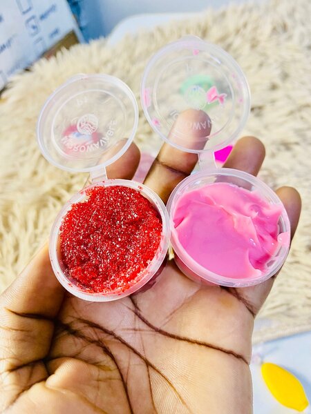 Exfoliant Lèvres Rose avec Brosse