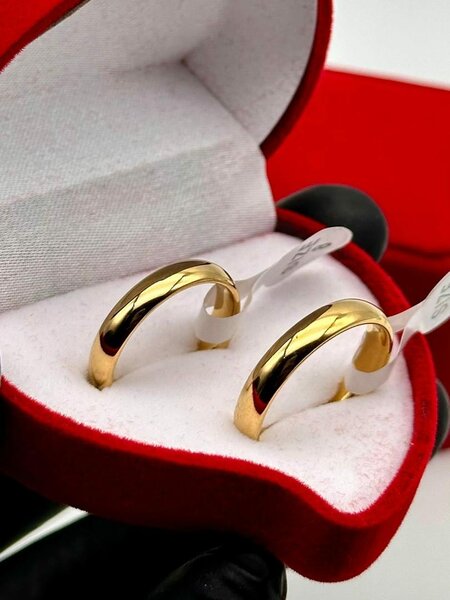 Bague en or avec diamant