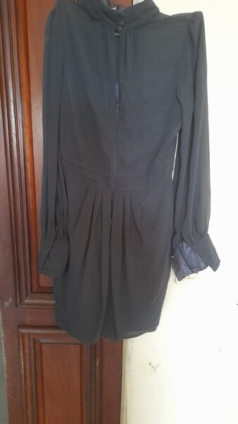 Robe élégante à manches longues