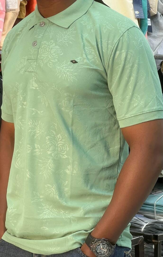 T-shirt light green floral print