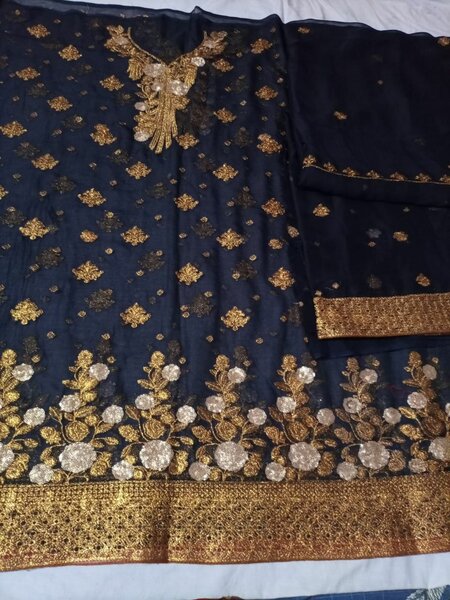 Ladies suit