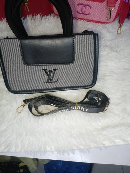 Sac à main chic avec bandoulière