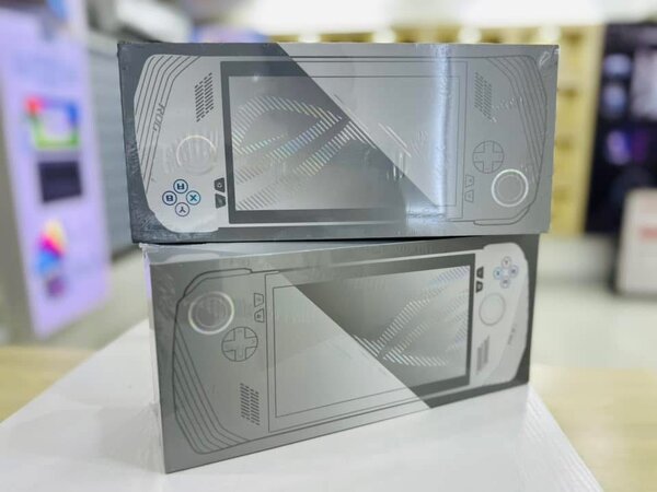 Console de jeu portable ROG