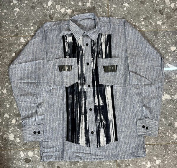 Chemise à rayures élégante