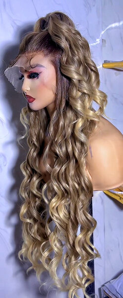 Perruque Ondulée Longue Blond