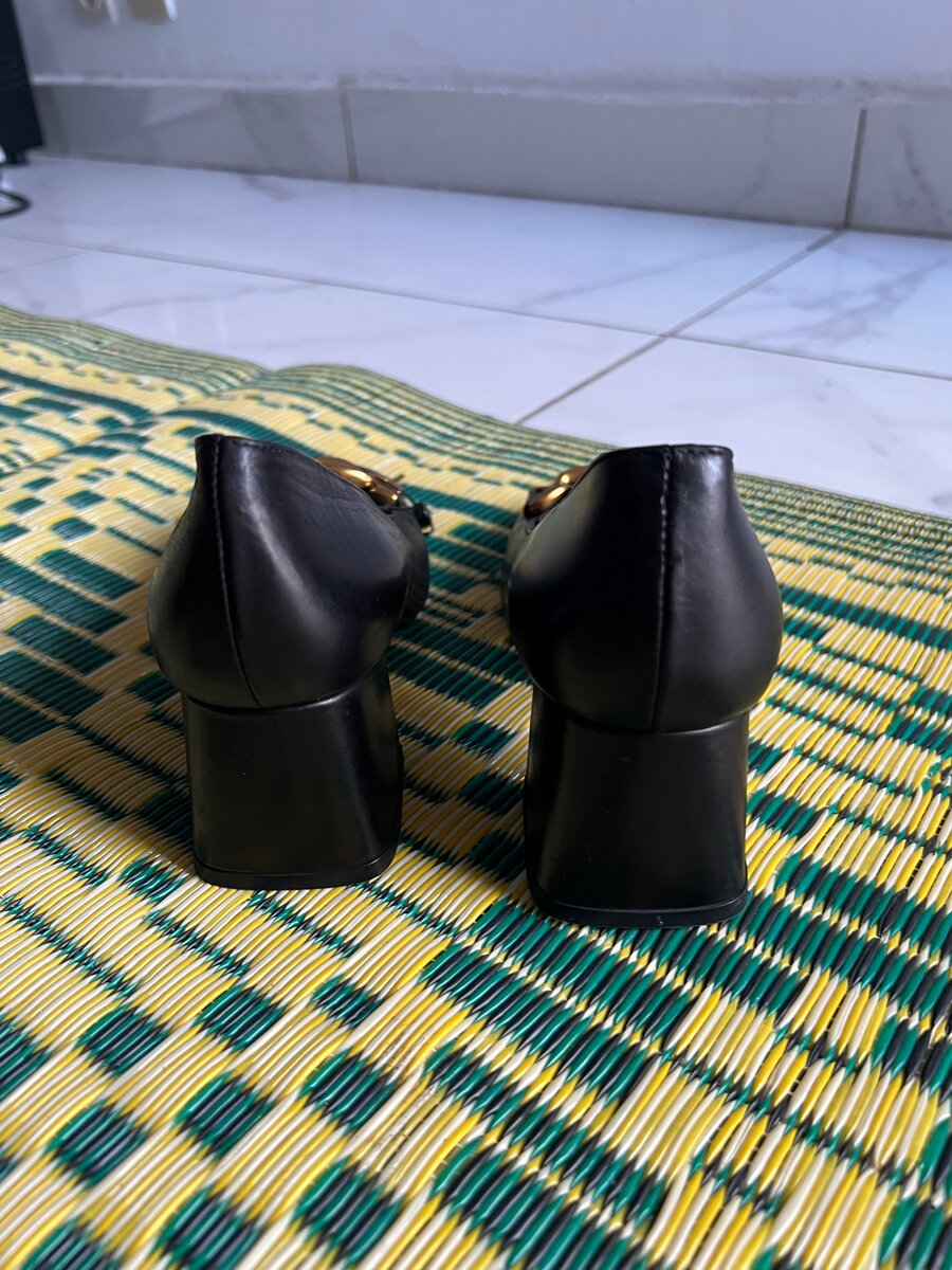 Escarpins noirs à talons