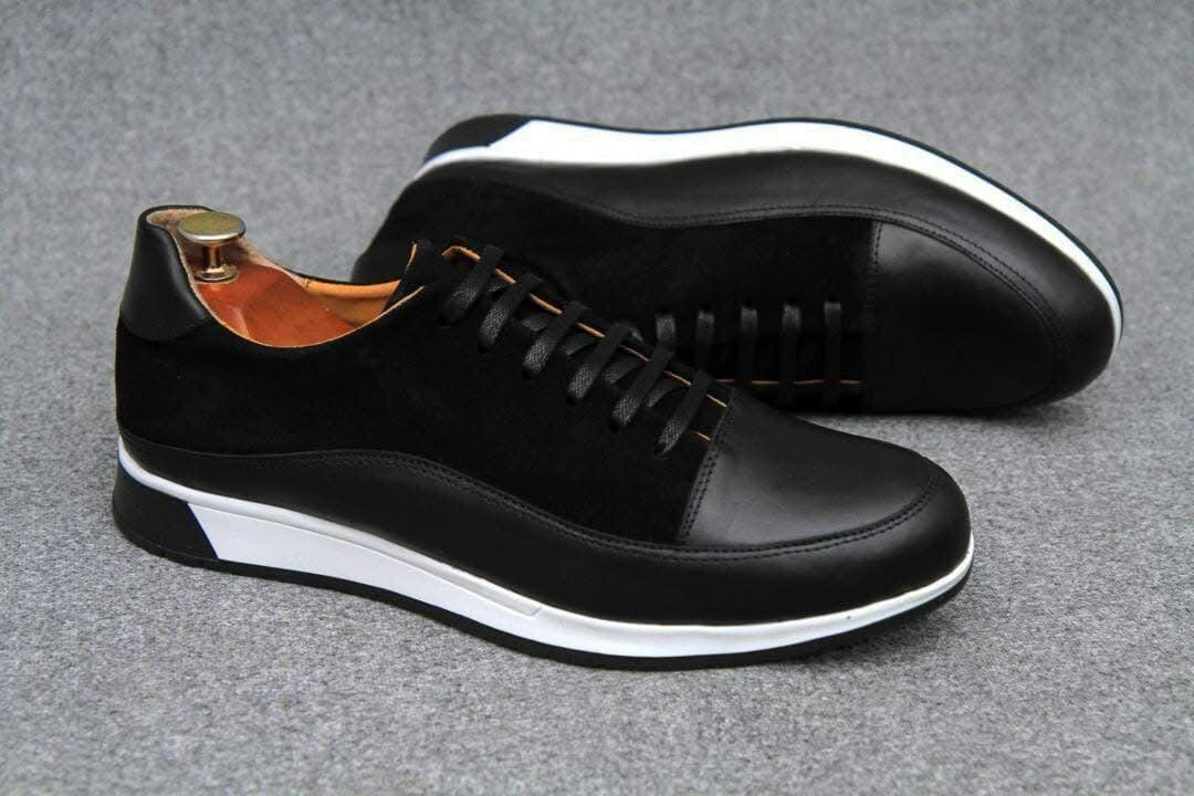 Chaussures de sport en cuir noir