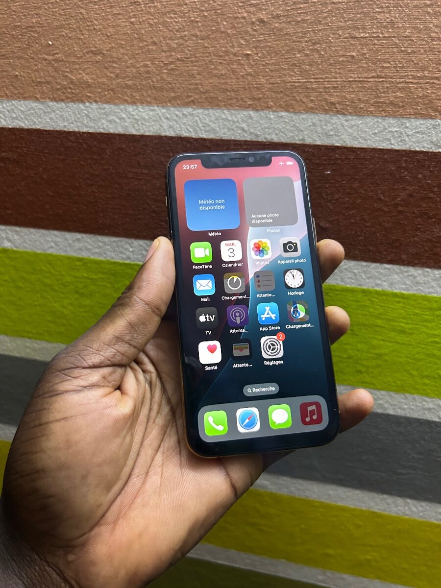 iPhone élégant neuf
