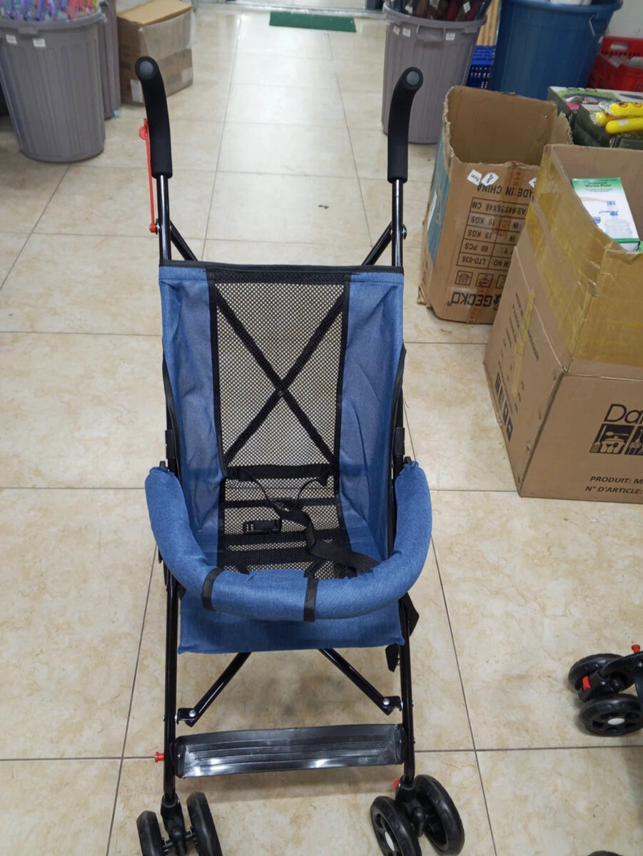 Poussette compacte pliable pour bébé