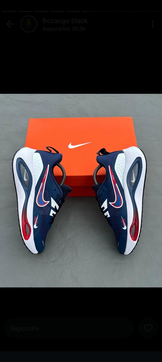 Baskets sport Nike Air Bleu