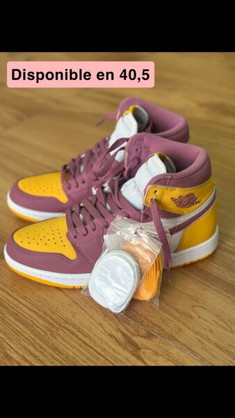 Baskets colorées tendance