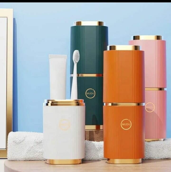 L'étui de brosses des Débouts