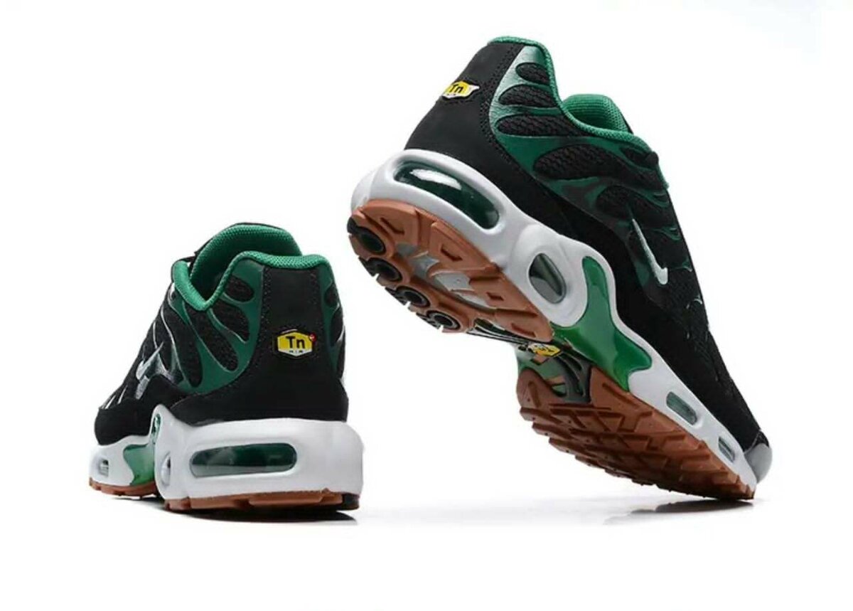 Baskets Air Max Noires et Vertes