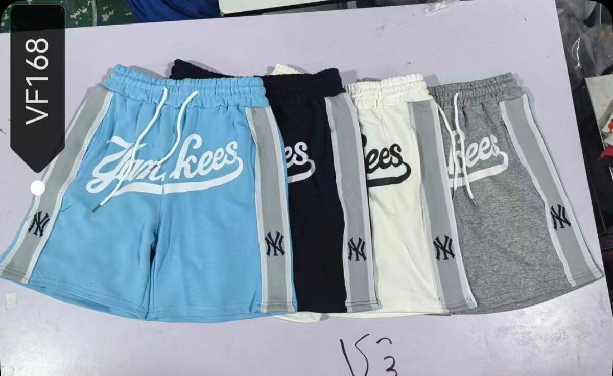 Shorts adultes sportifs variés