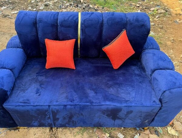 Canapé bleu chic