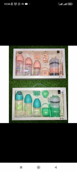 Baby feeding set