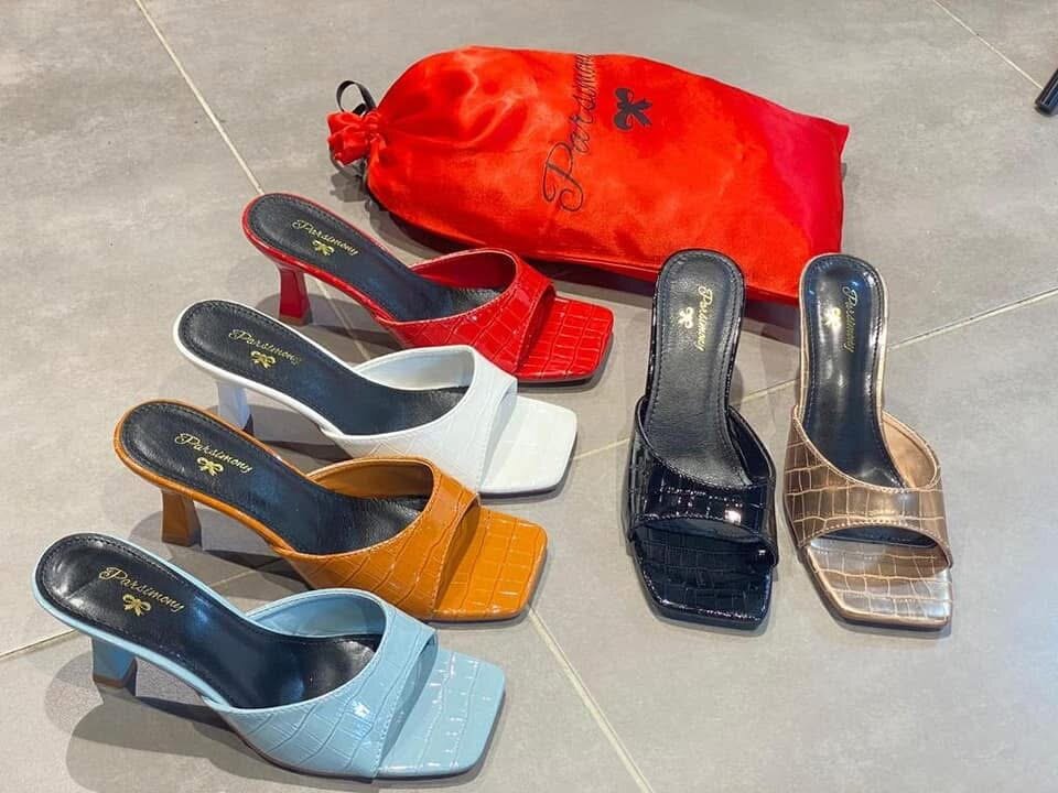 Sandales à talons élégantes