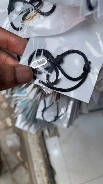 Bracelet en corde ajustable