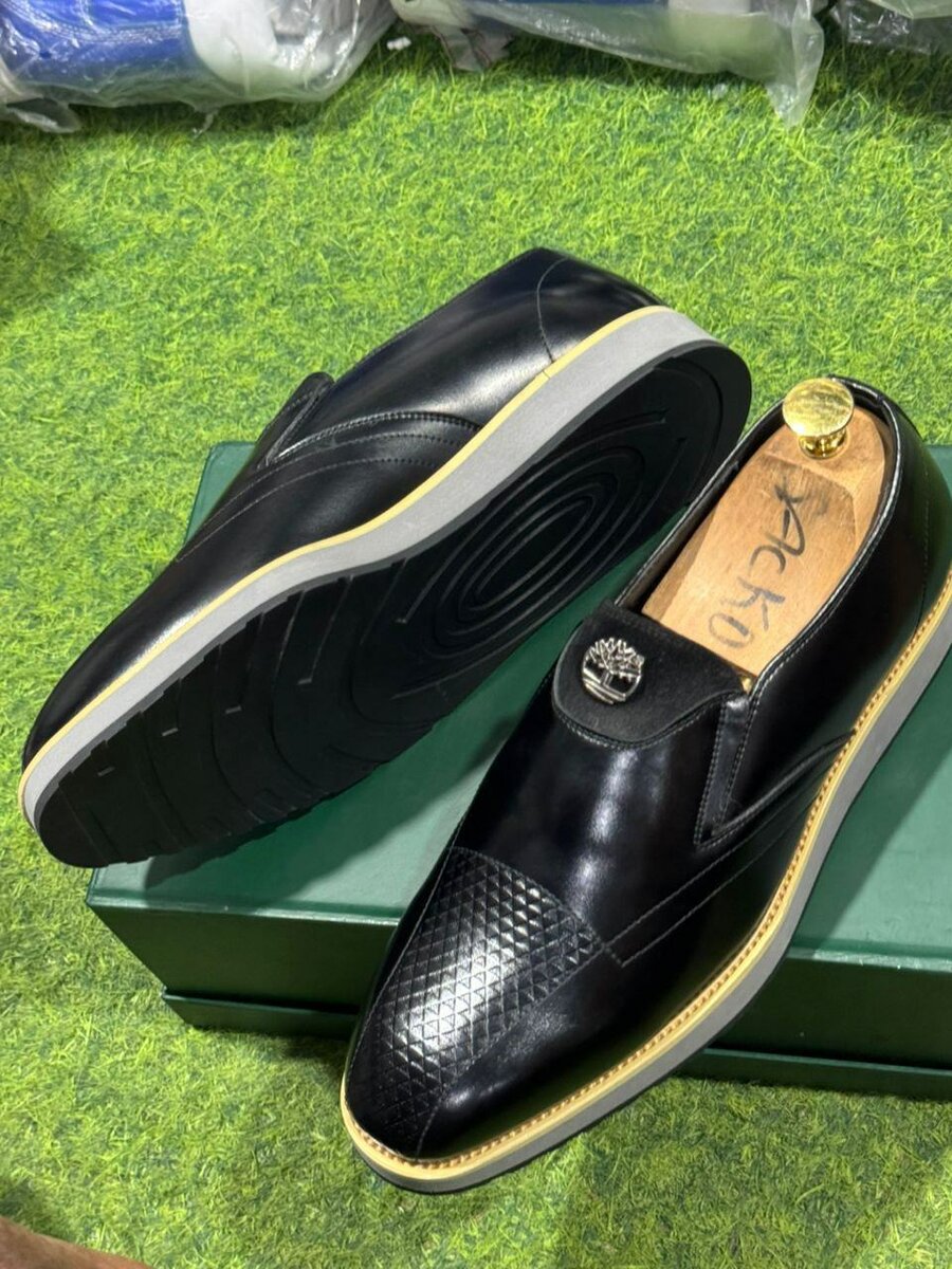 Chaussures habillées élégantes pour hommes