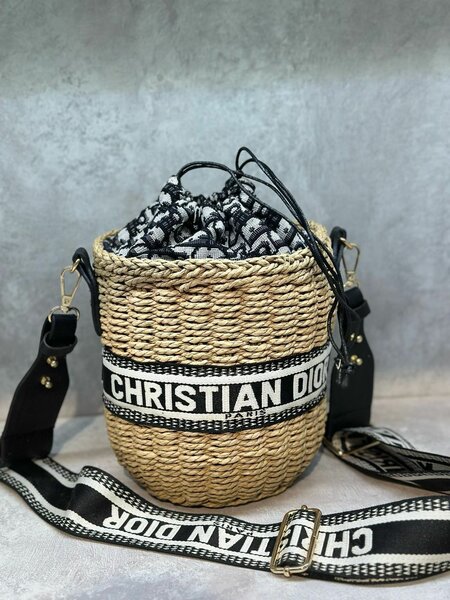 CHRISTIAN DIOR LUX