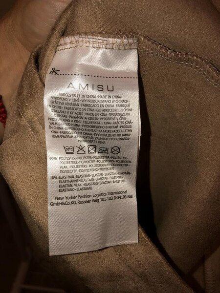 Платье без рукавов утягивающее, размер М