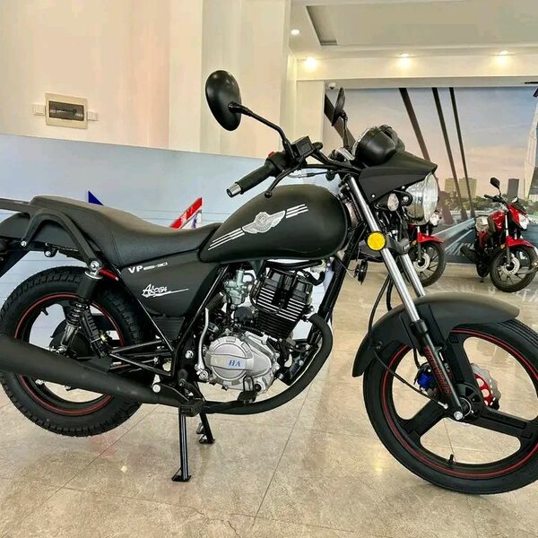 Moto Classique Noire 150cc