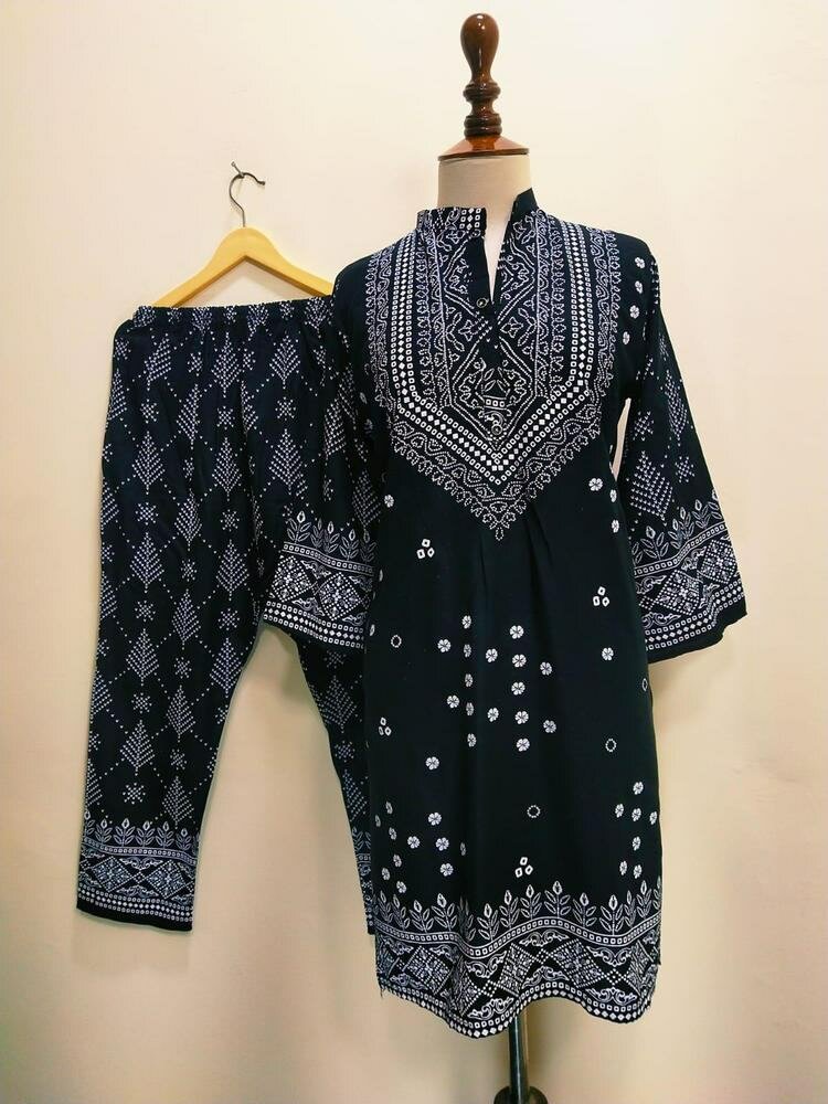 2pc stitched Lawn printed