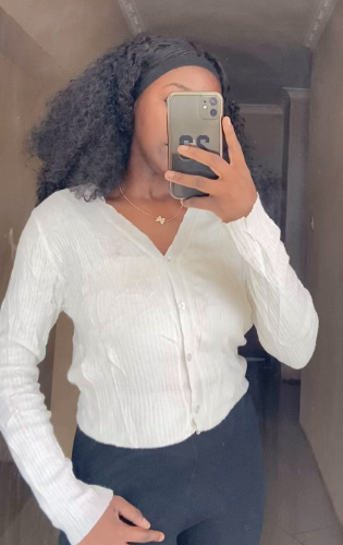 Short knitted Sweater with buttons in red :M/S