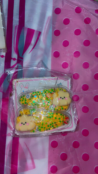 Barrettes colorées avec ourson