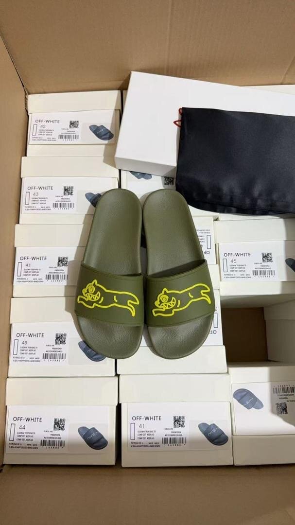 Tongs élégantes confortables