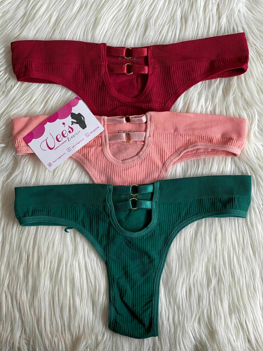 Strings et culottes pour femmes