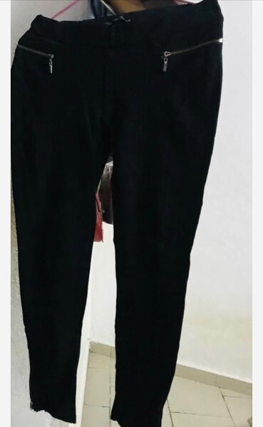 Pantalon noir slim femme