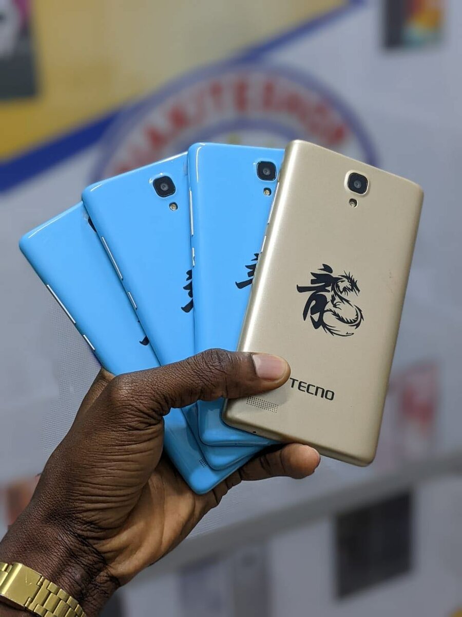 TECNO Z5 (QUASI NEUF )