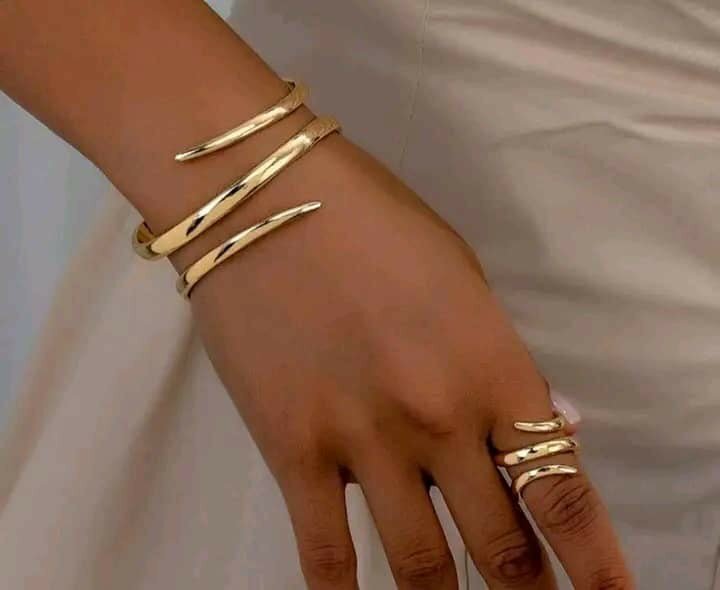 Bracelets élégants en or