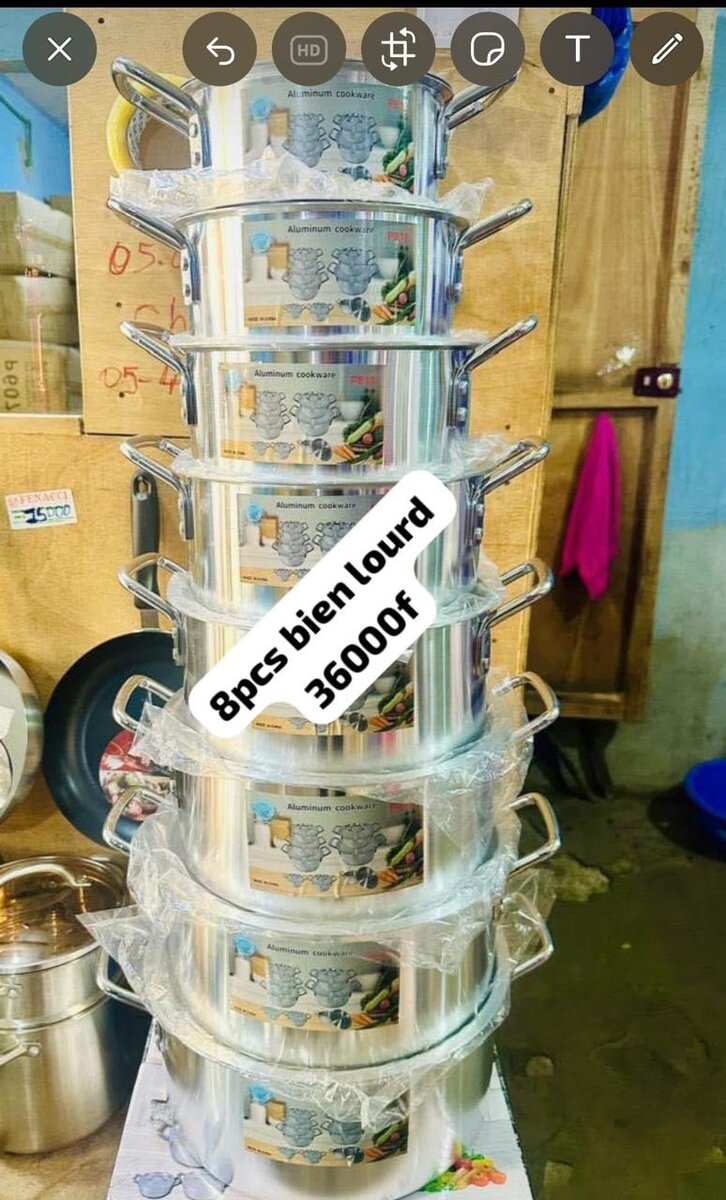 Batterie de cuisine en acier