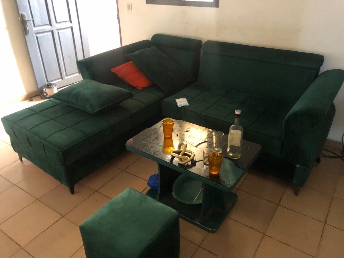 Canapé d'angle vert moderne