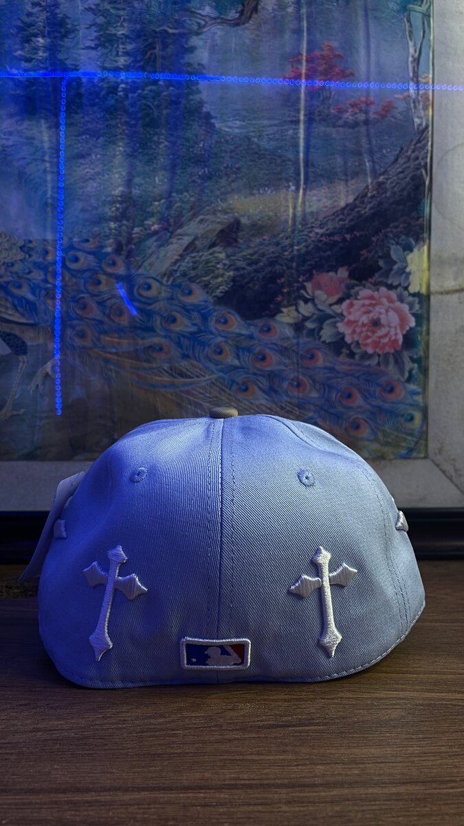 Casquette brodée croix