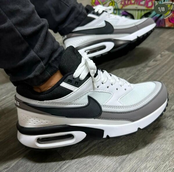 NIKE AIRMAX