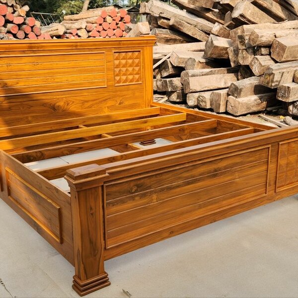 Lit en bois massif élégant