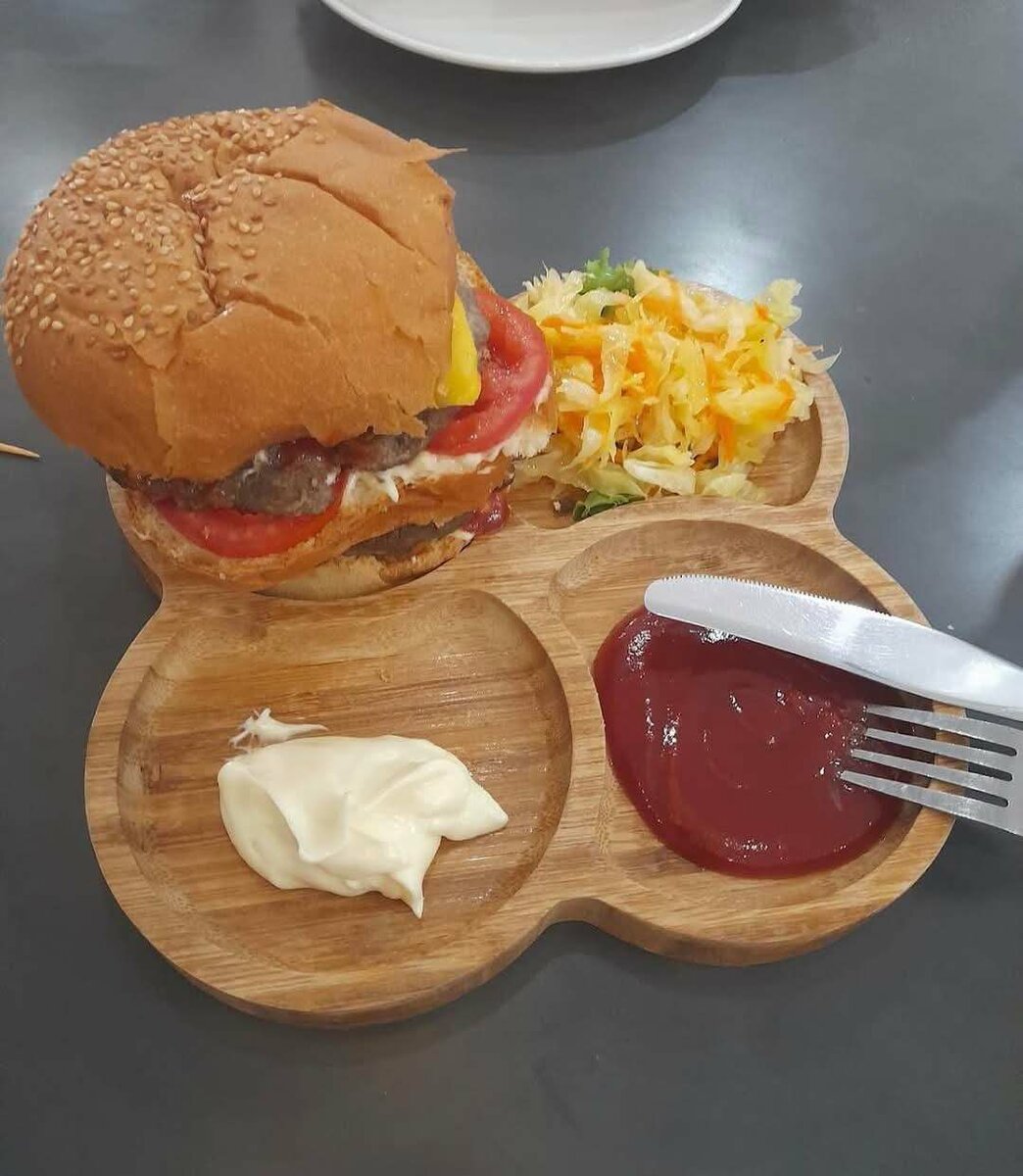 Burger gourmet savoureux