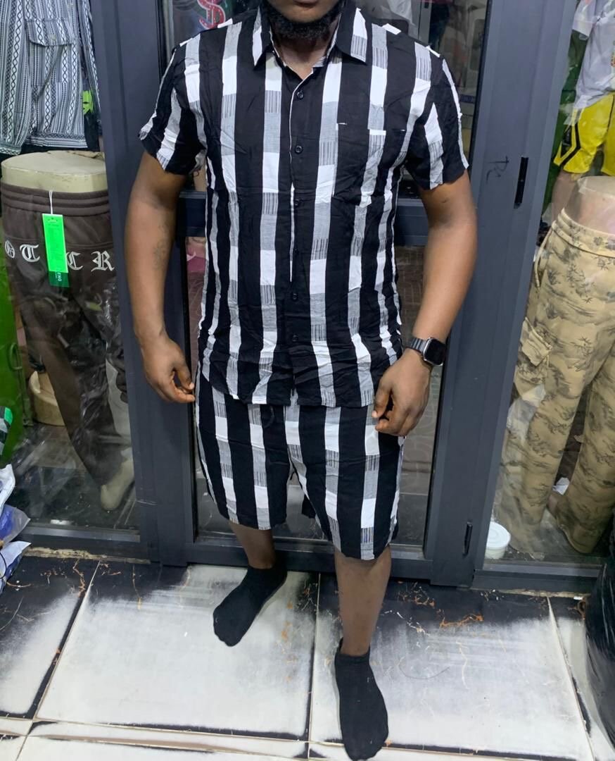 Tenue d'été africaine homme