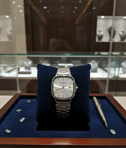 Montre Casio Classique Argente